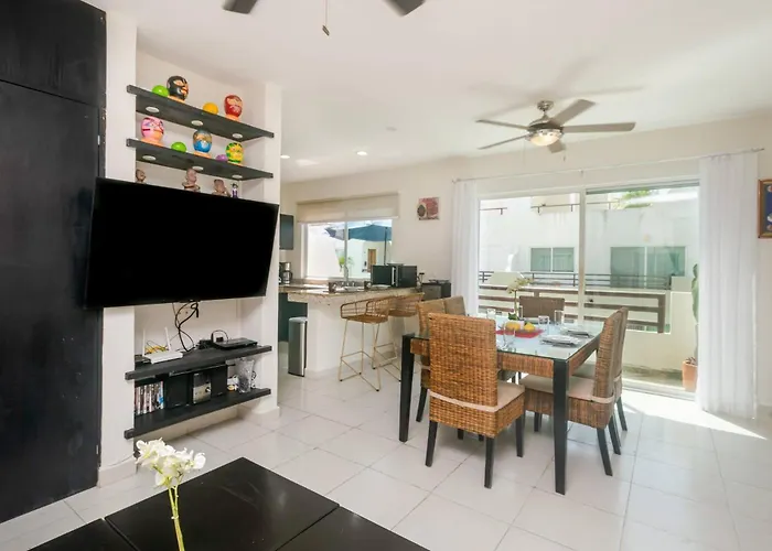 Appartement Penthouse Retreat Rooftop, Bbq & Pool *