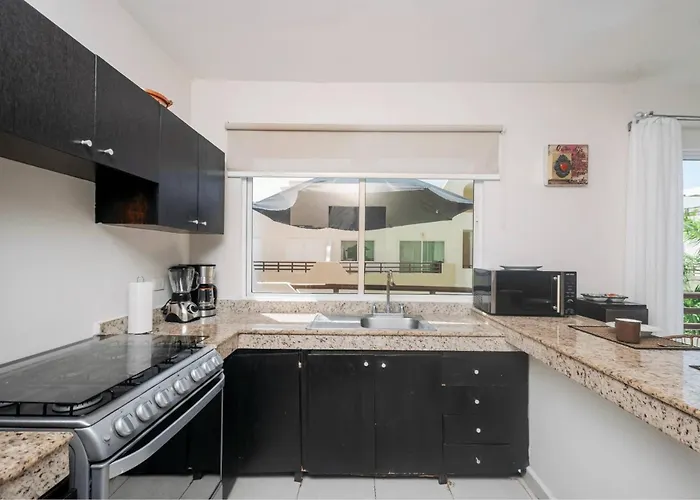 Penthouse Retreat Rooftop, Bbq & Pool *